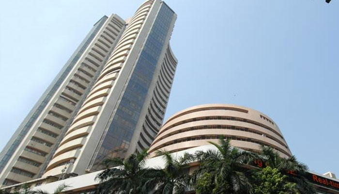 Sensex rebounds 134 points in early trade today