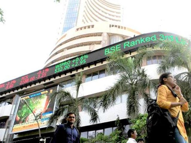 Sensex rebound over 68 points in early trade
