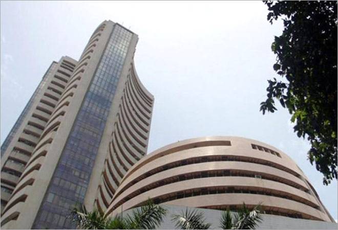 Sensex recovers 43 points in early trade today