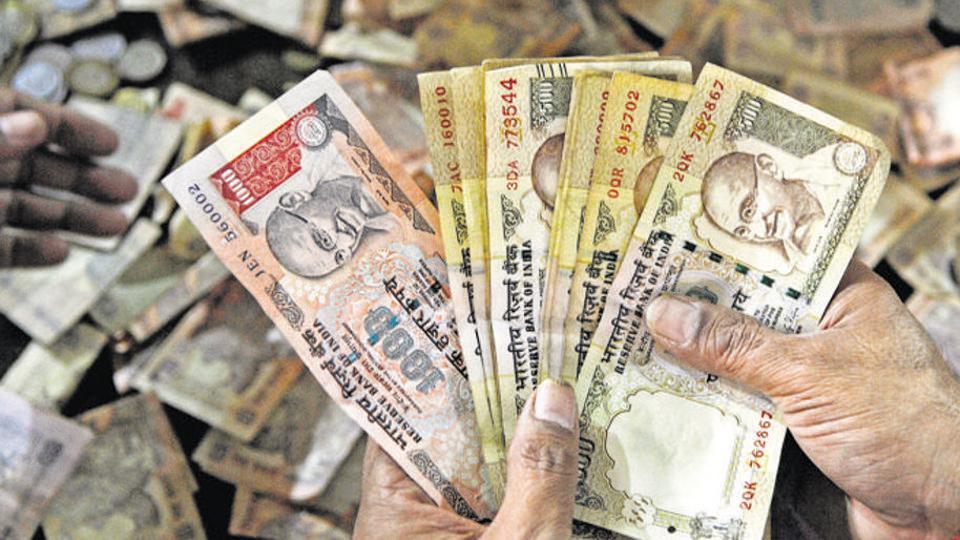 Old Notes: RBI closes window for Indians abroad