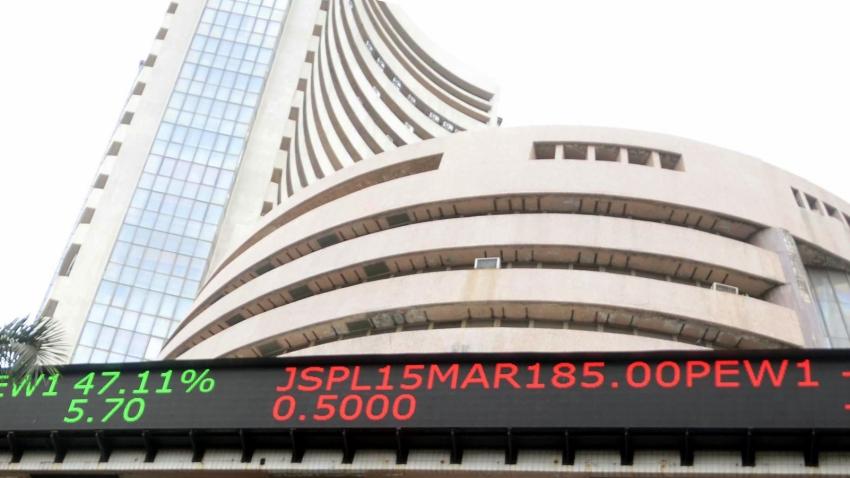 Sensex loses sheen,IT,metal stocks weigh