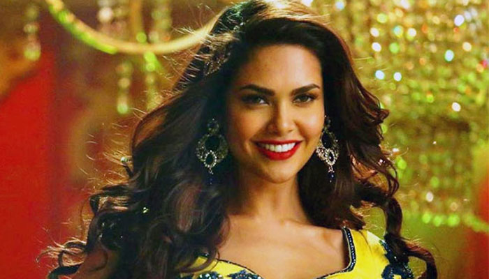 Esha Gupta excited about doing action in 'Baadshaho'