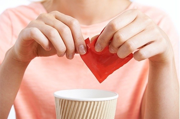 Artificial sweeteners may up food intake when dieting: study