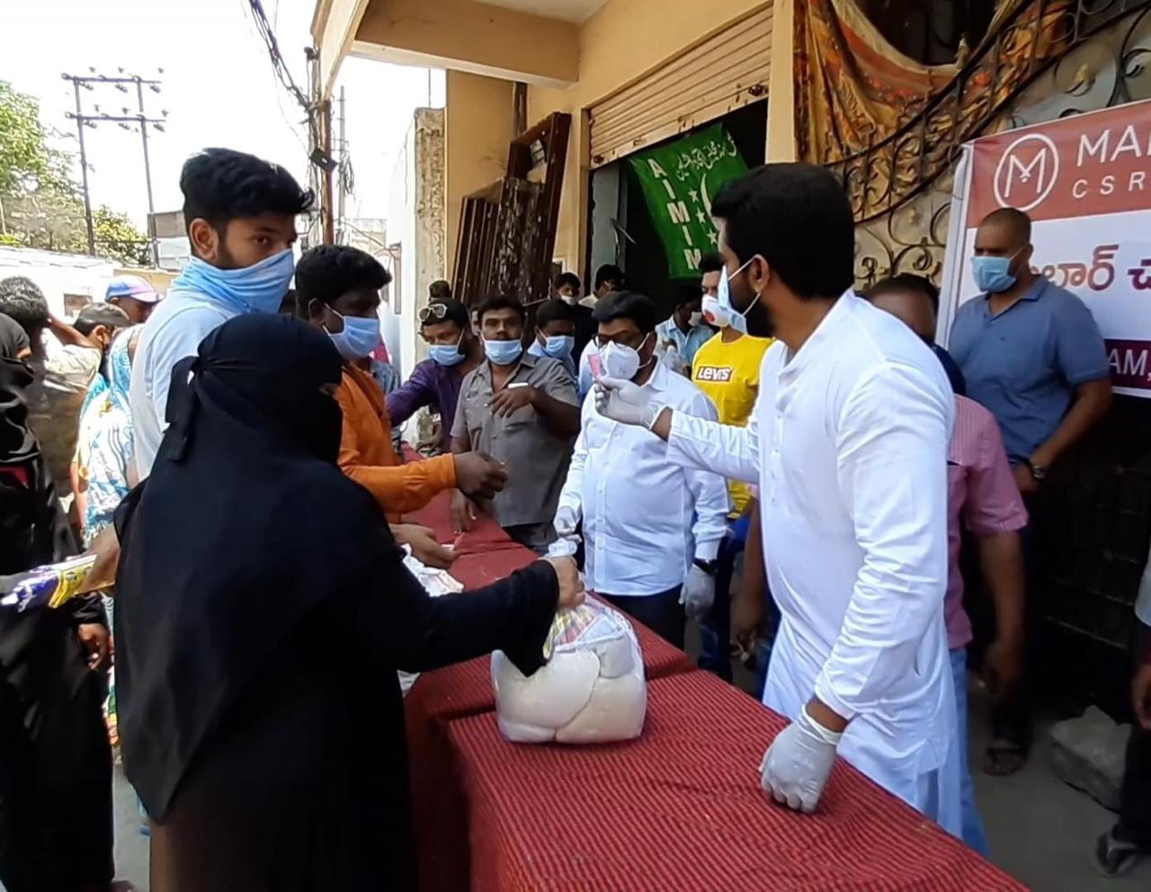 Jaffar Hussain Meraj and Ex Mayor Majid Hussain distributed ration kits under divisions of Nampally constituency