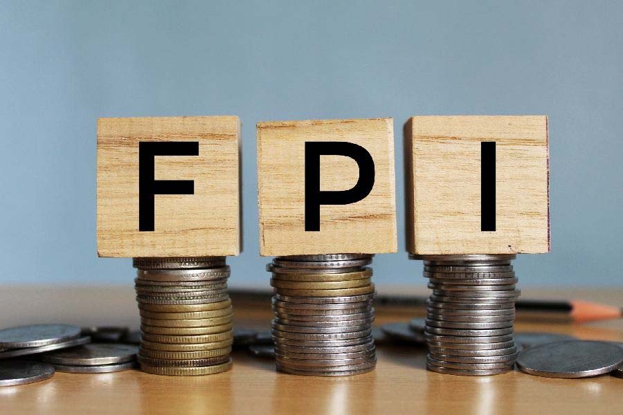 Foreign Investors Infuse Over ₹1,200 Crore into Indian Equity Markets Last Week