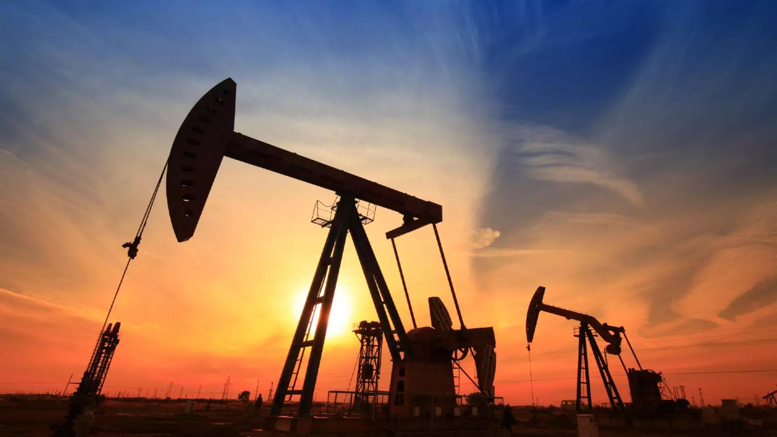 oil-prices-slip-for-third-straight-session-
