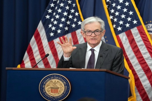 US Fed keeps interest rates unchanged despite pressure from Trump administration