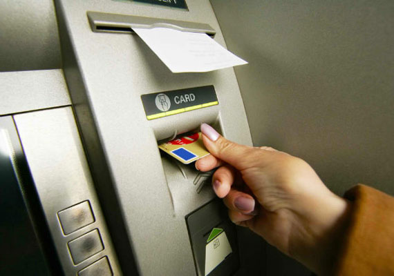 banksmayhikeatmwithdrawalcharges;moresteptocurbcash