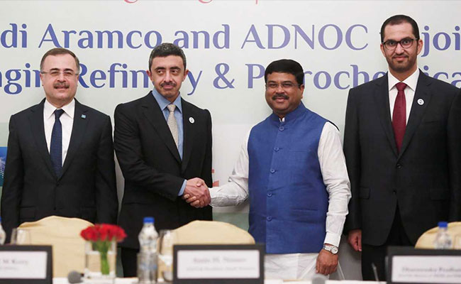 indiauaebasedcompaniestobidjointlyforoilblocksinuae:dharmendrapradhan