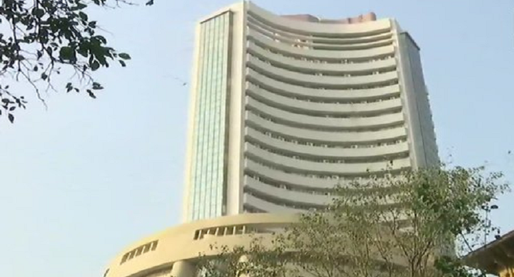 Sensex gains 110 points in early trade today