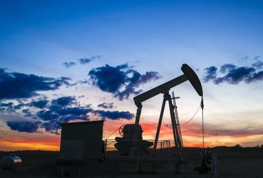 Oil prices high due to new European Union sanctions against Russia