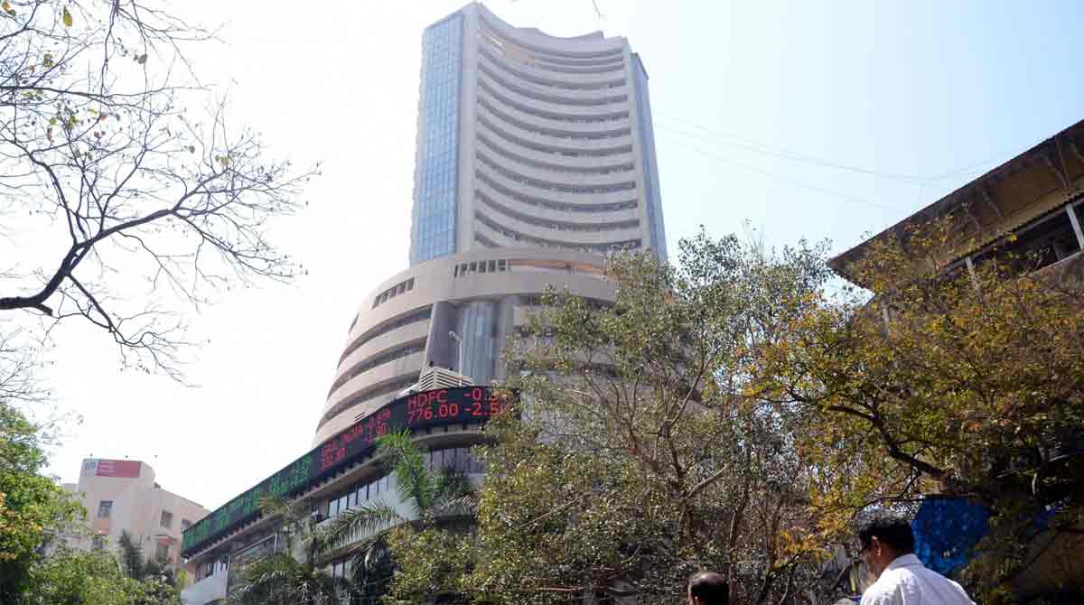 Sensex down by 251 points in early trade