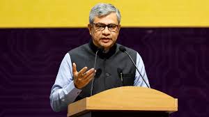 unionministerashwinivaishnawdiscussessemiconductoraitechinvestmentsinindiawithglobalinvestors