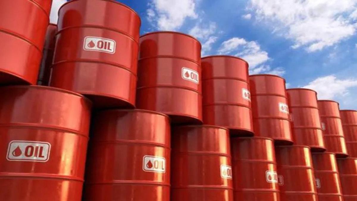 Oil Prices Dip Ahead of OPEC+ Meet Amid Trade Tensions