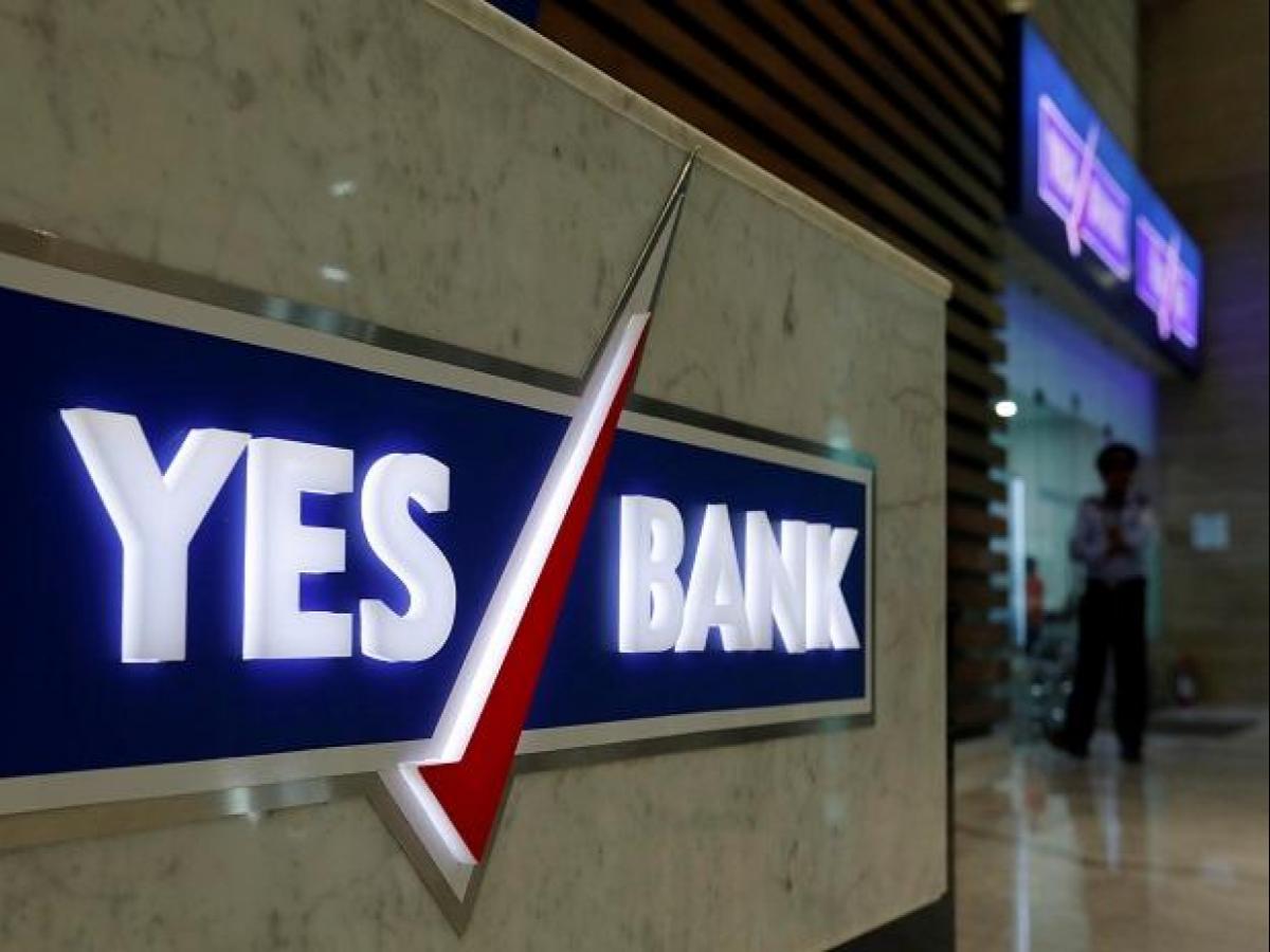 yesbankdrops29%onweakq4result;macquariehsbccitidowngradestock