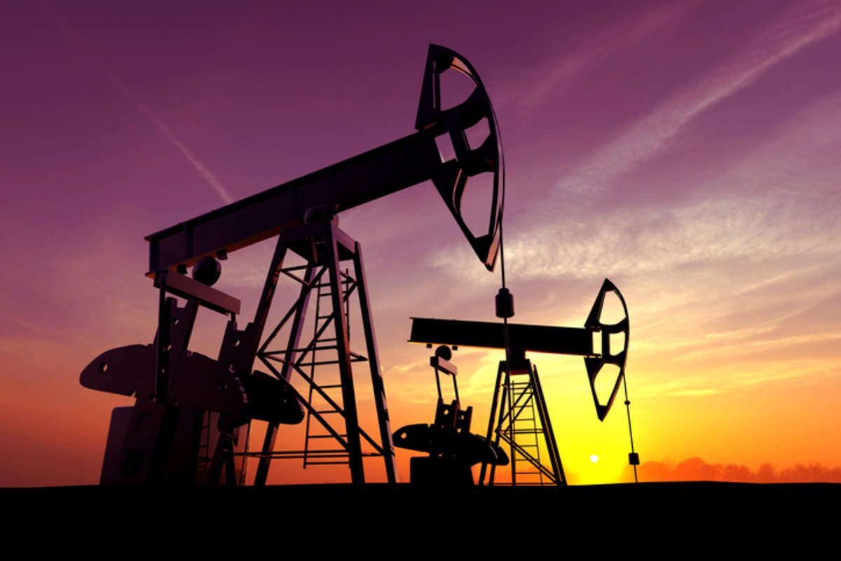 Brent crude oil price rises towards 66 dollars per barrel.