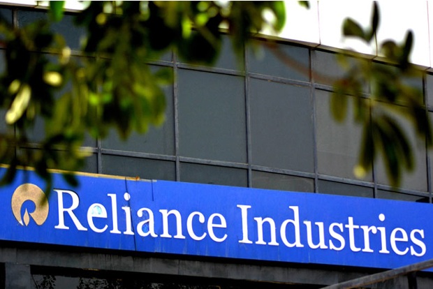 relianceindustriessharestumbleover4pcafterq4earnings