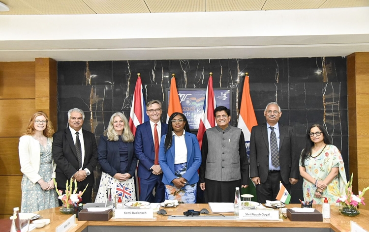 unionministerpiyushgoyalanduk’stradesecretarykemibadenochheldmeetingtoreviewongoingindiaukfta