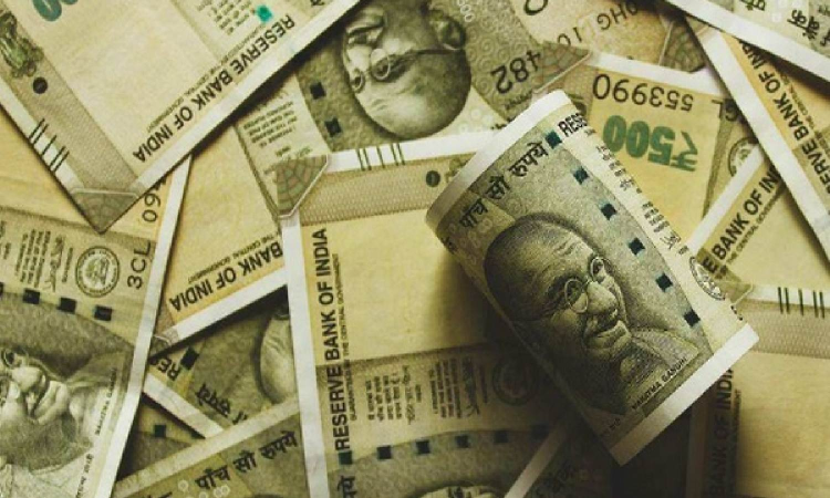 Rupee falls 8 paise to 85.70 against US dollar