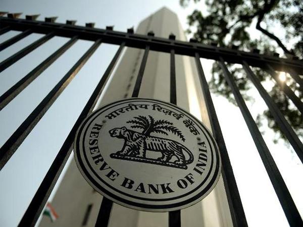 depositoverrs5000indemonetisationnotesallowedonlyoncetilldec30:rbi