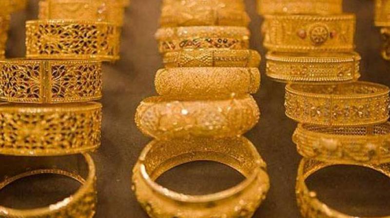 goldpricesrisebyrs70onjewellersbuying