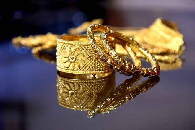 goldpricesdownbyrs187tors52846per10gramindelhi