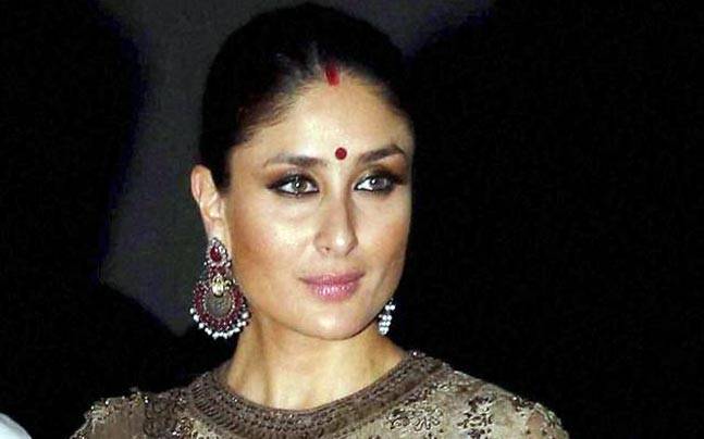 kareenakapoorsincometaxaccounthackerarrestedhewantedhercontactnumber