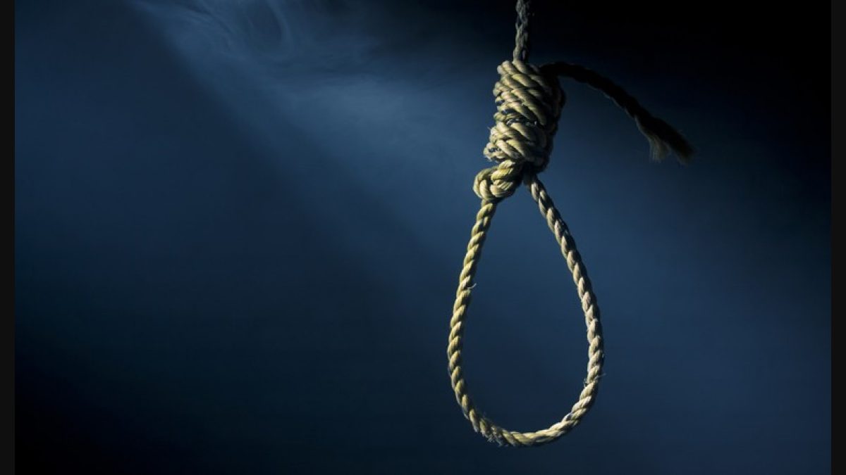 Body of inspector found hanging in UP