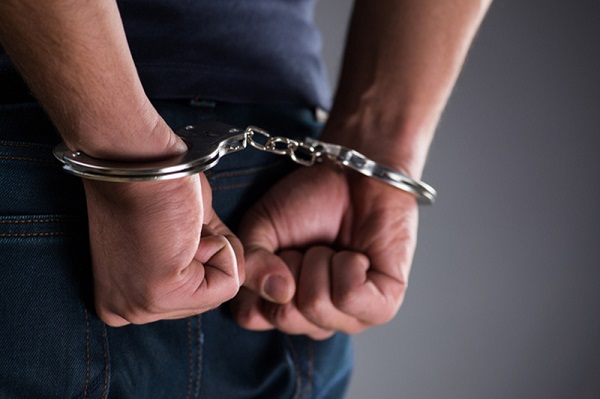chitfundfraudbusinesstwoarrestedfordupingpeopleinhyderabad: