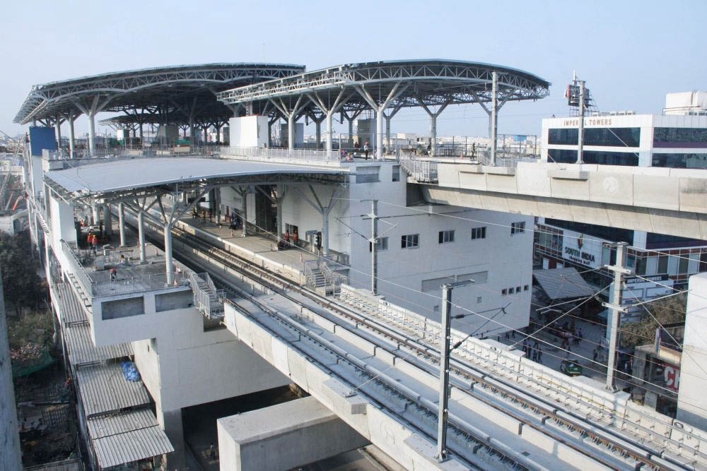 babyabandonednearbhrathnagarmetrostationhyderabad