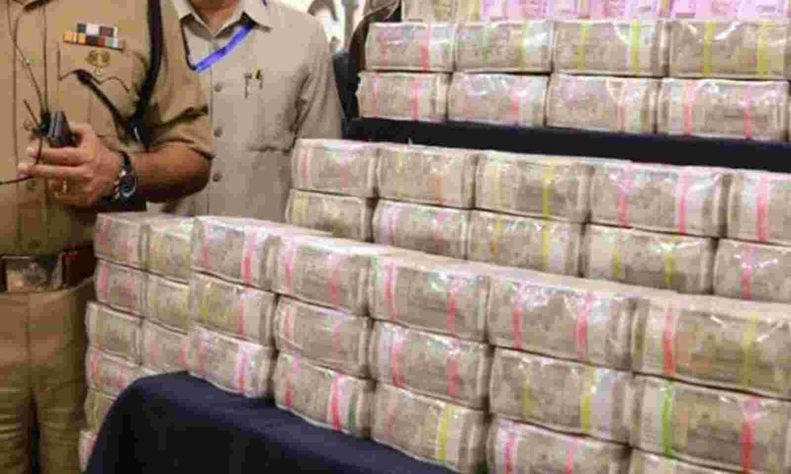 hawala-racket-busted-in-hyderabad-rs-40-lakh-cash-recovered