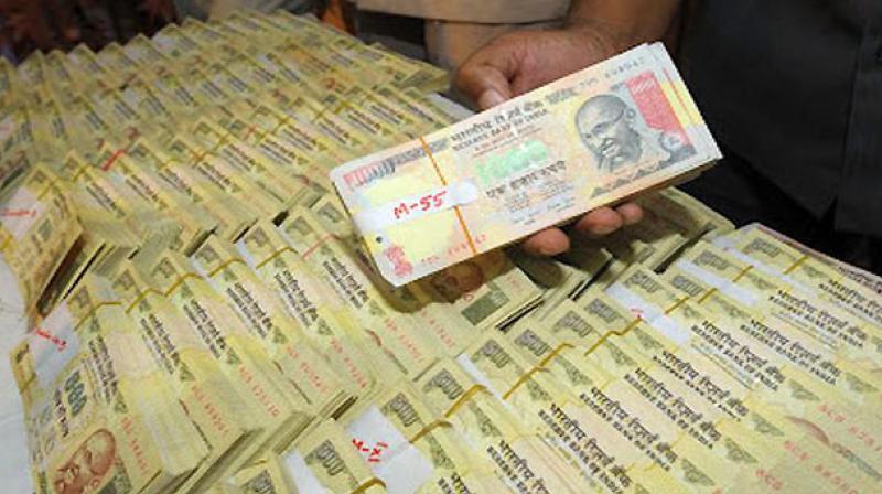 rs90lakhindemonetisedcurrencyseized