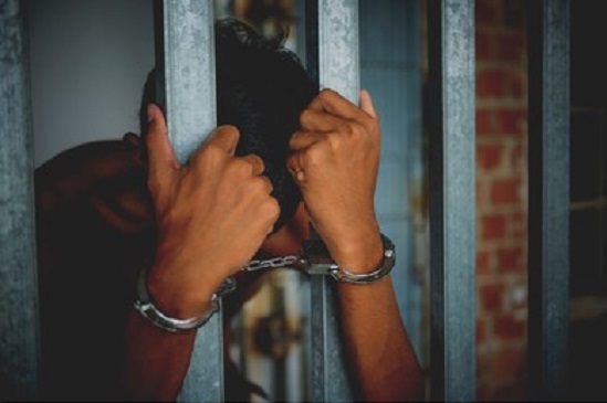 mangets10yearsrigorousimprisonmentforrapingdupingwomaninmaharashtra: