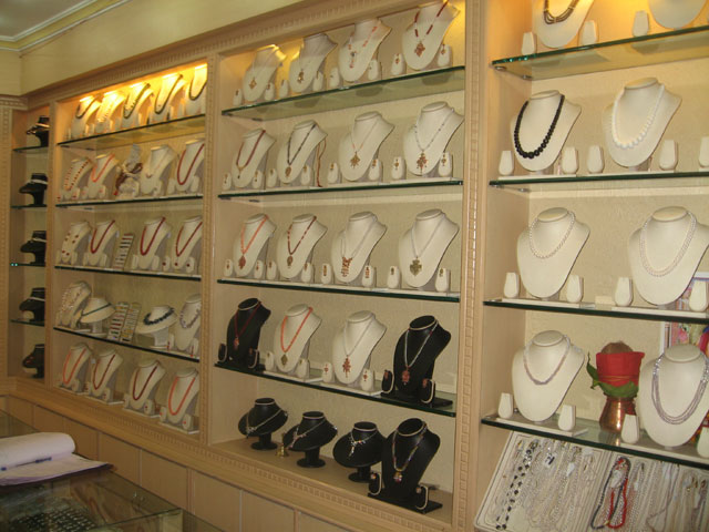 jewelleryshoplootedinsouthdelhi