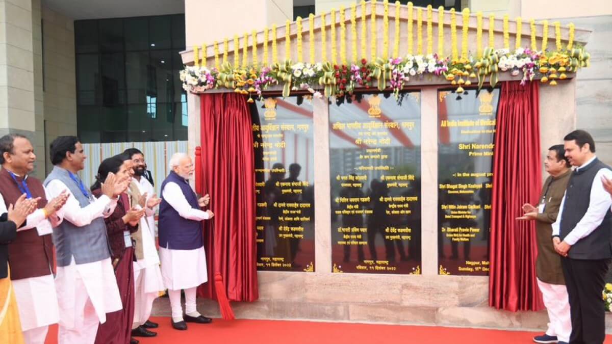 pmmodiinauguratesnortheastsfirstaiimsinguwahati3othermedicalcolleges