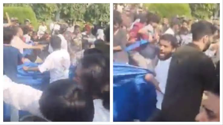 Jamia Millia Islamia all classes moved online, protesting students clash with guards