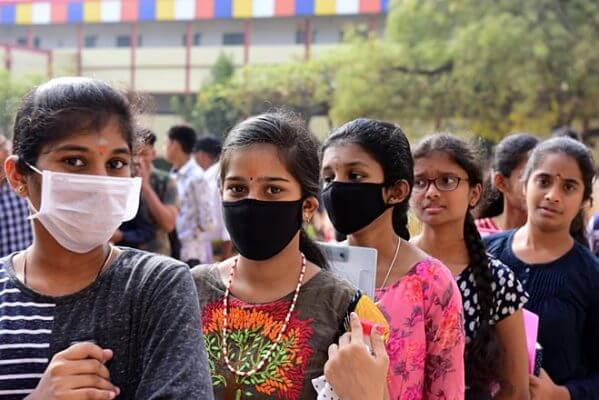 telangana-ssc-students-to-receive-both-marks-and-grades