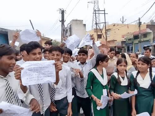 Gen Alpha protest in Moradabad forces liquor shop shutdown near school
