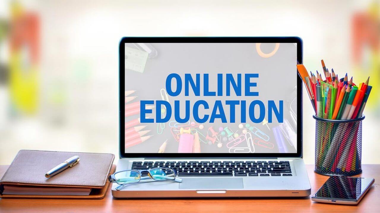 universitiesneedpriorugcapprovalforonlinedistancelearningcourses:centre