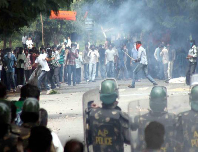 tensionprevailsinosmaniauniversityasstudentsstageprotest