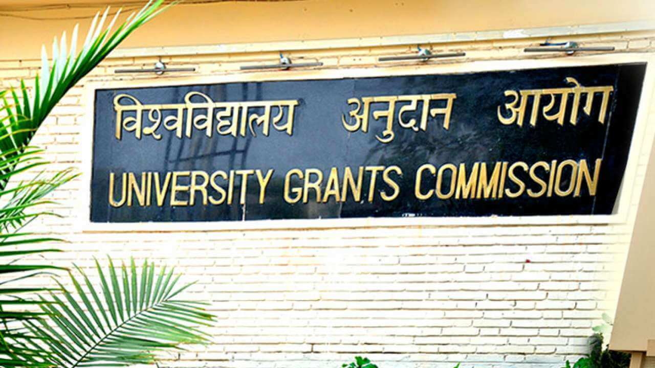 commissionhavepowertotakeactionifstatescanceluniversityexams:ugc