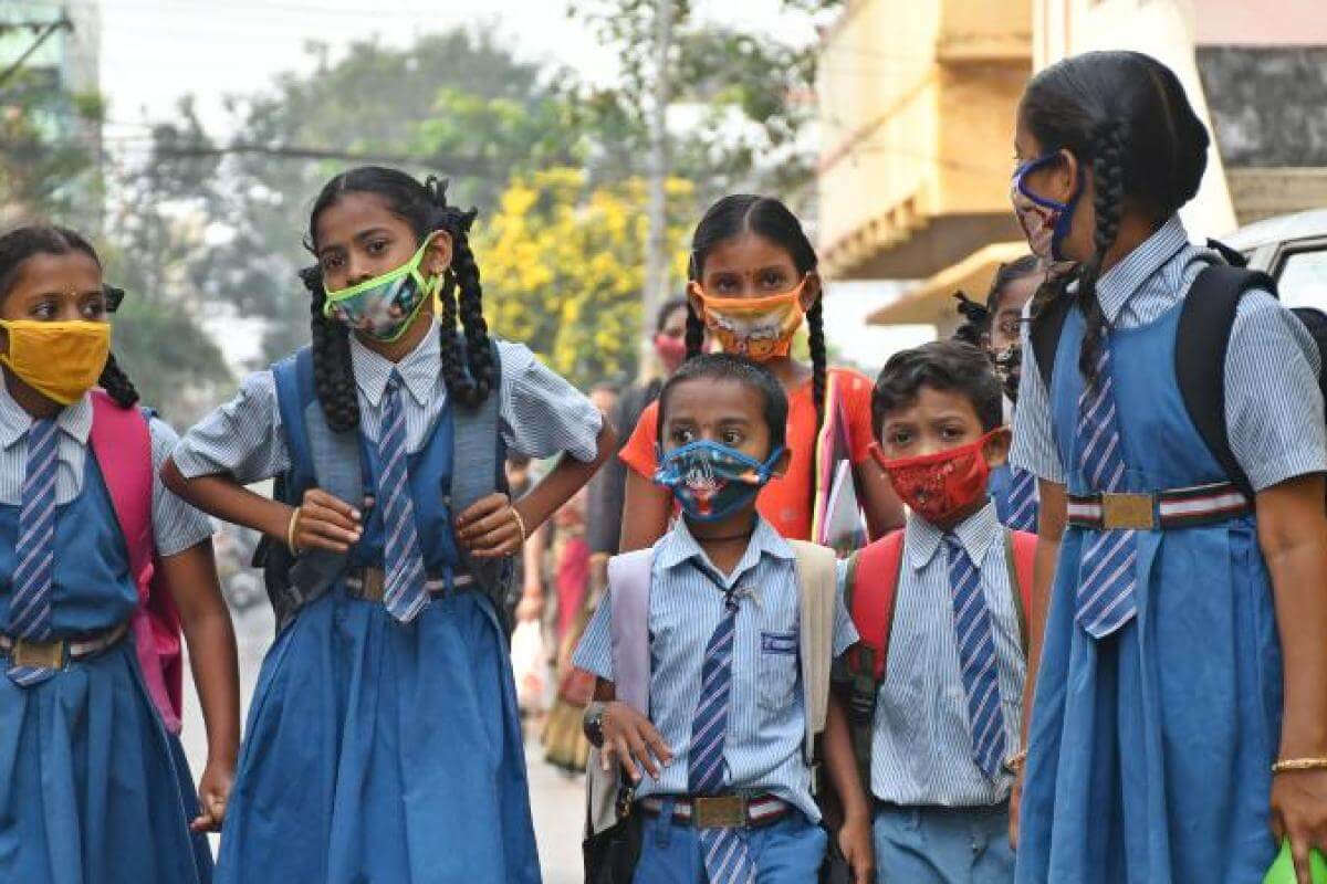 andhrapradeshschoolstoremainclosedforclasses1to9fromtomorrow