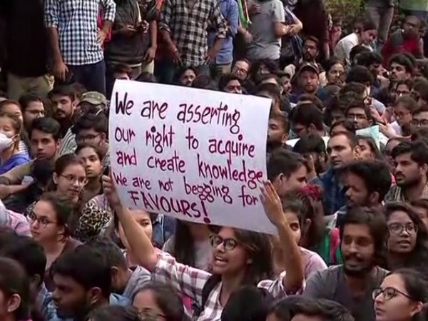 JNU protest to continue indefinitely over health centre demands
