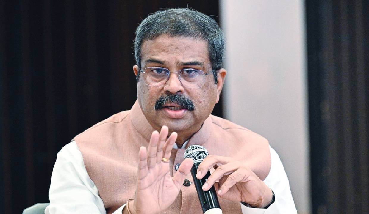 neetreexam:dharmendrapradhanorderstightersecurityforleakproofexam