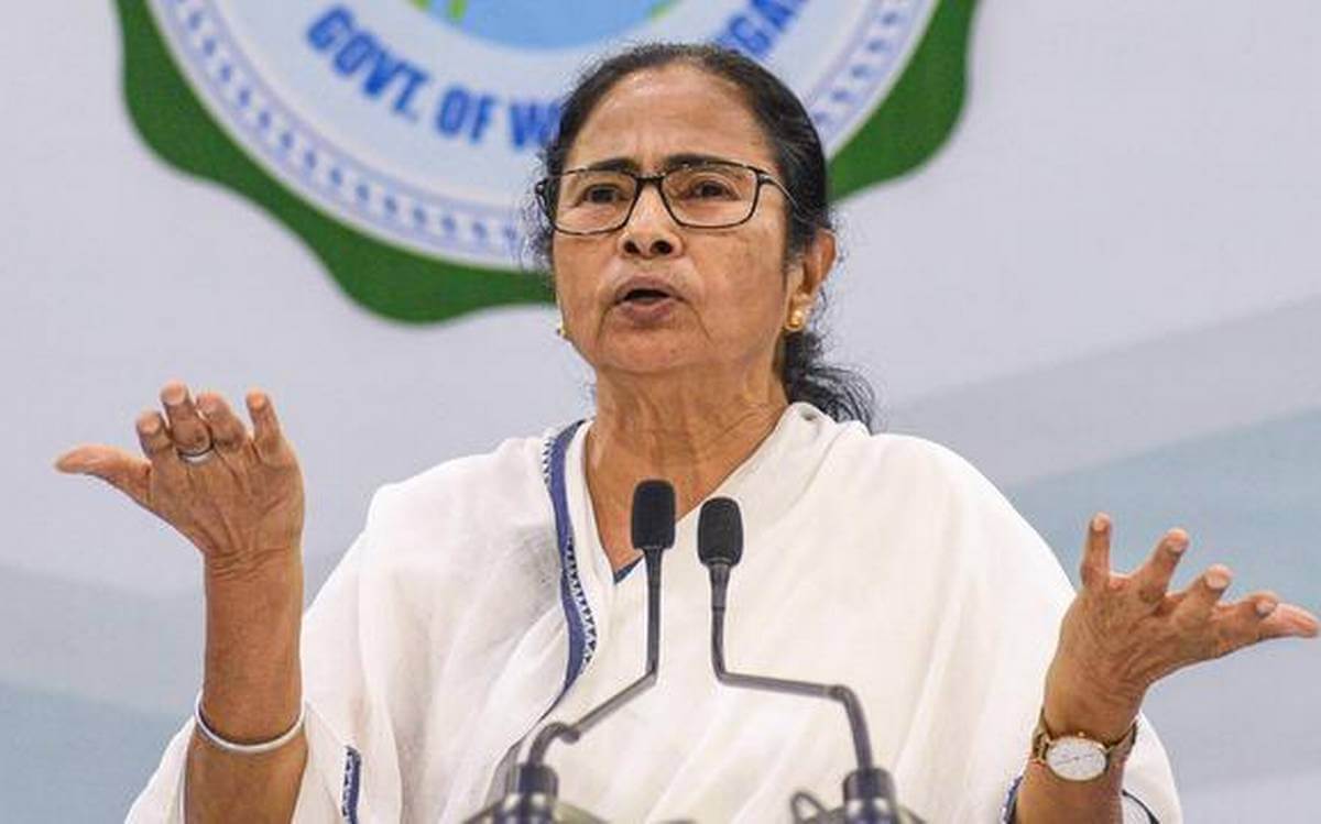 mamatabanerjeepenstopmmodiappealsforpostponementofneetandjeemain2020