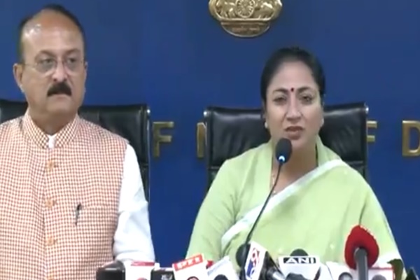 delhi-govt-approves-draft-bill-to-regulate-fees-in-all-schools-of-national-capital
