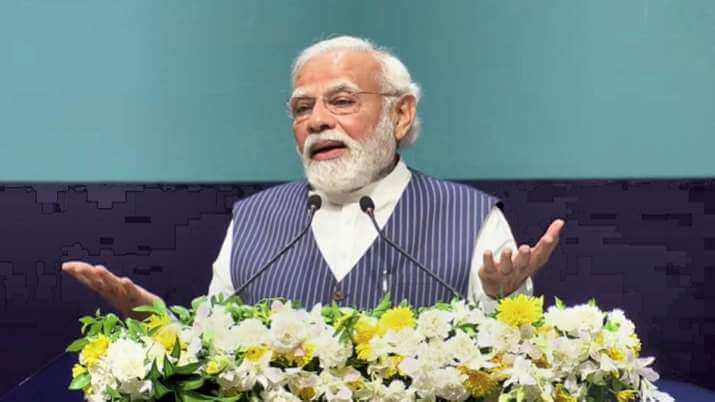 pmmodidistributes71000joblettersunderrozgarmelainitiative