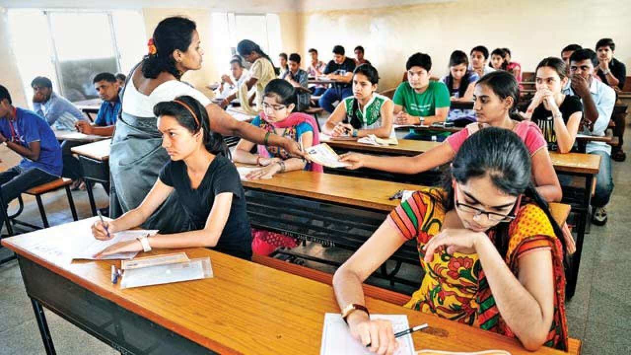 karnatakatoresumeregularclassfor1st2ndyearcollegestudentsafterjanuary14