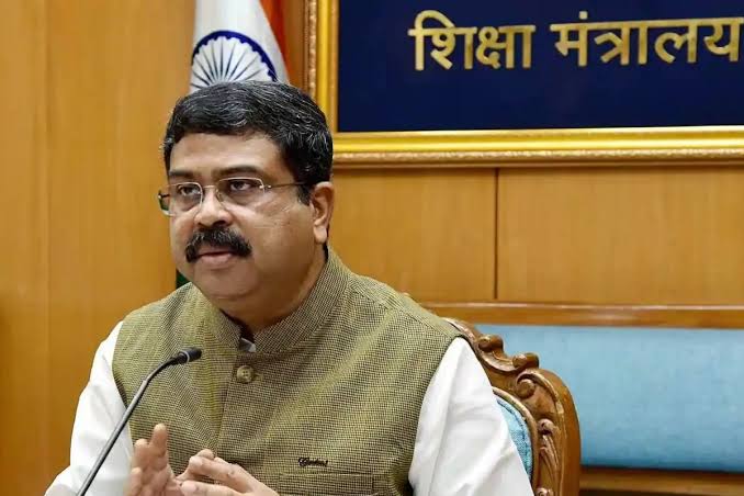 studymaterialstillclass5willbeprovidedin22indianlanguagesundernep:dharmendrapradhan