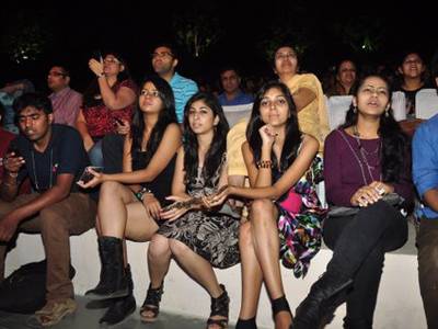 twincitygirlsreacttoiitdresscodecircular